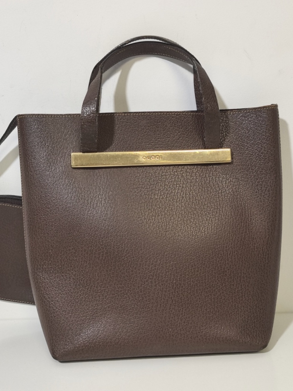 Pre-Owned Gucci Brown Leather Metal Bar Accent Tote Bag